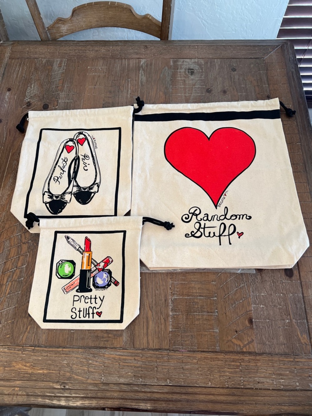Brighton Travel Random Stuff Canvas Drawstring Bag Set with Red Heart